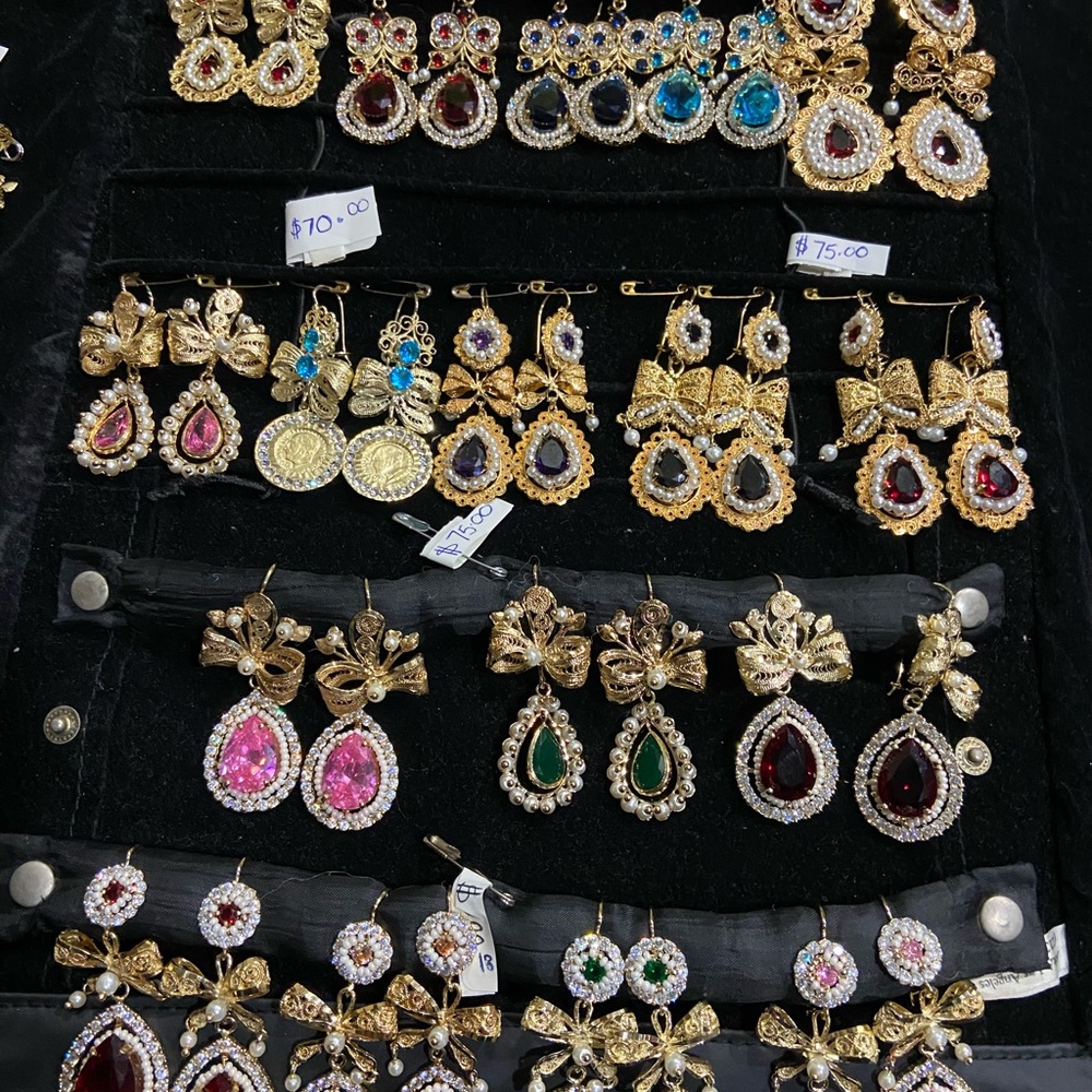 Aretes earrings